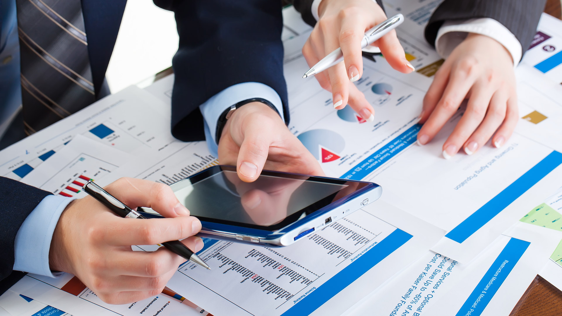 How to conduct competitive pricing analysis