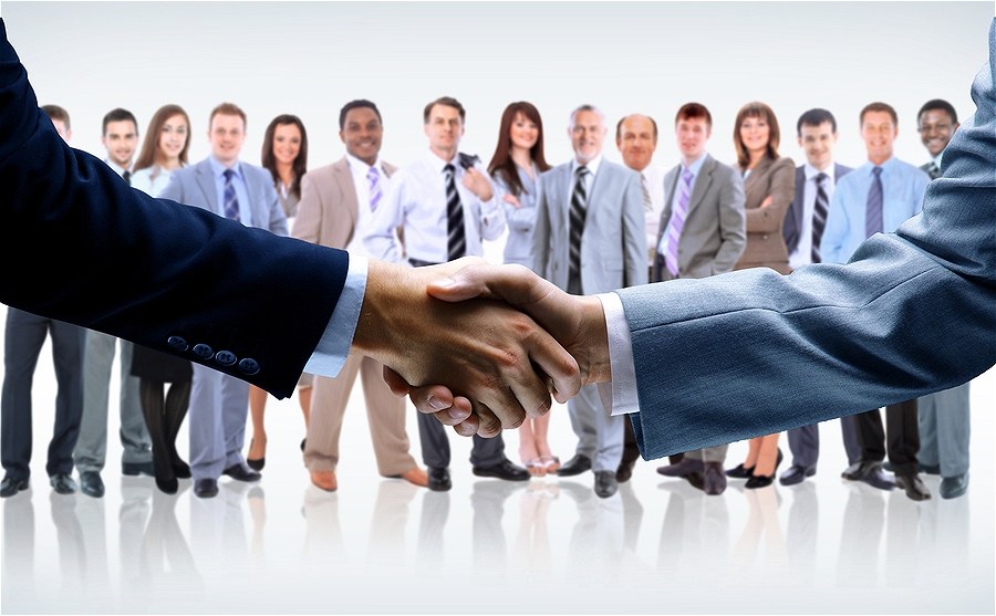 Warmly celebrate the successful revision of the company website